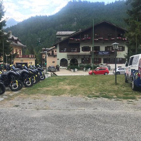 Chalet Della Luna Claviere Buitenkant foto