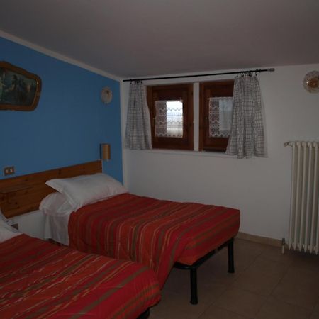 Chalet Della Luna Claviere Buitenkant foto