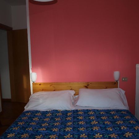 Chalet Della Luna Claviere Buitenkant foto