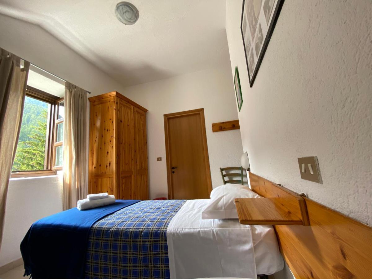 Chalet Della Luna Claviere Buitenkant foto